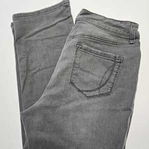 Stylish Bandolino 10 Short Gray Denim Jeans